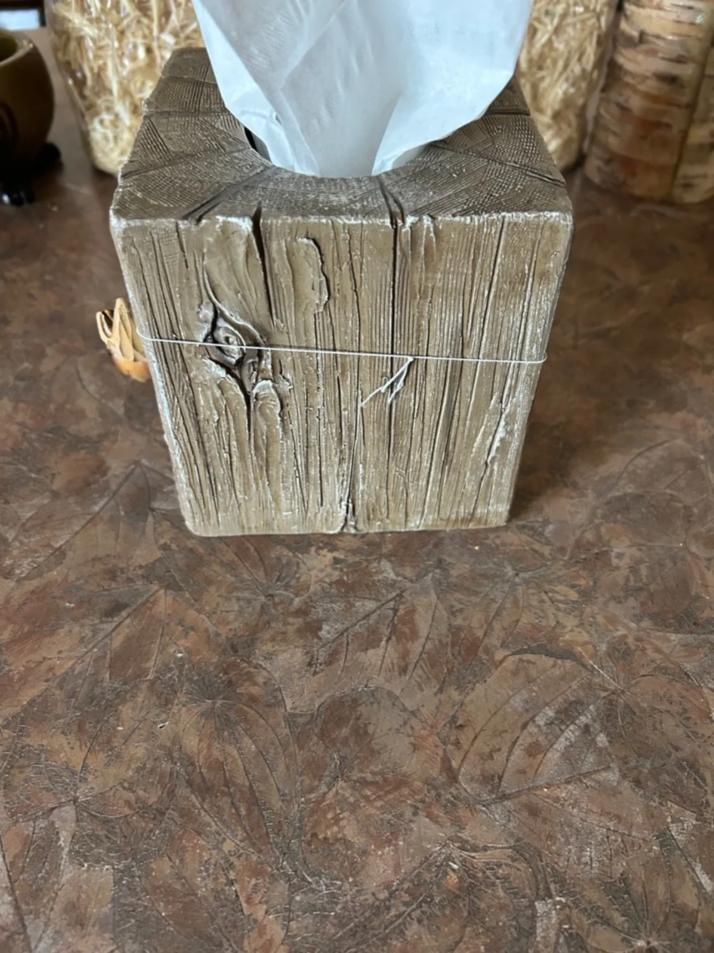 De Leon Collections Rustic Moose 🫎 Kleenex Display Holder